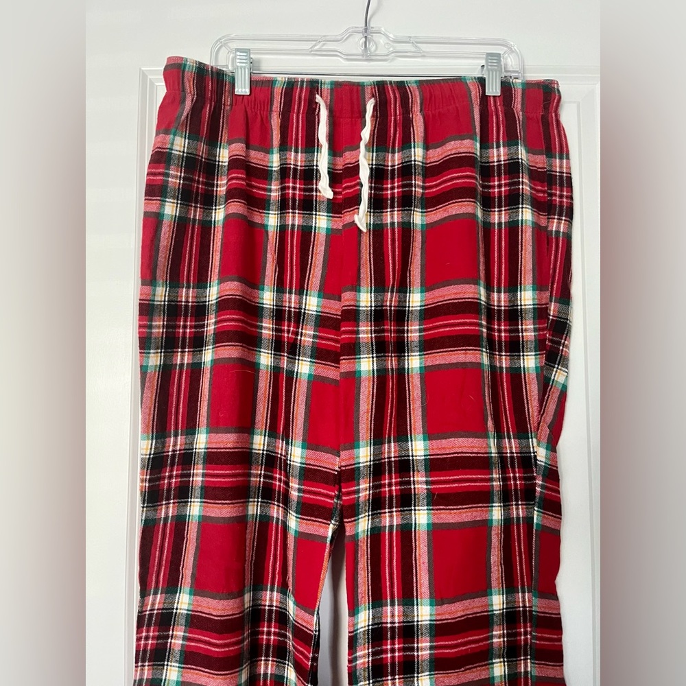 Old Navy Plaid Pajama Pants (L) 💤 - Picture 2 of 3